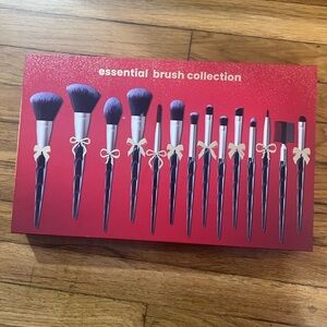Essential Brush Collection Set